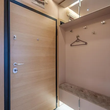 Apartamento Park Located In *